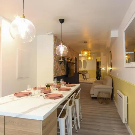 Avec Vue Sur Les Etoiles Et Salle De Jeux *