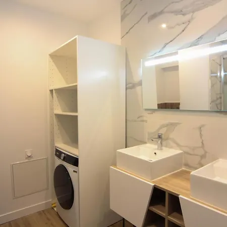 Avec Vue Sur Les Etoiles Et Salle De Jeux